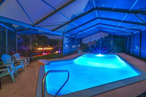 4 Rooms, Lake, Pool, Hot Tub, Bocce Ball, Putting